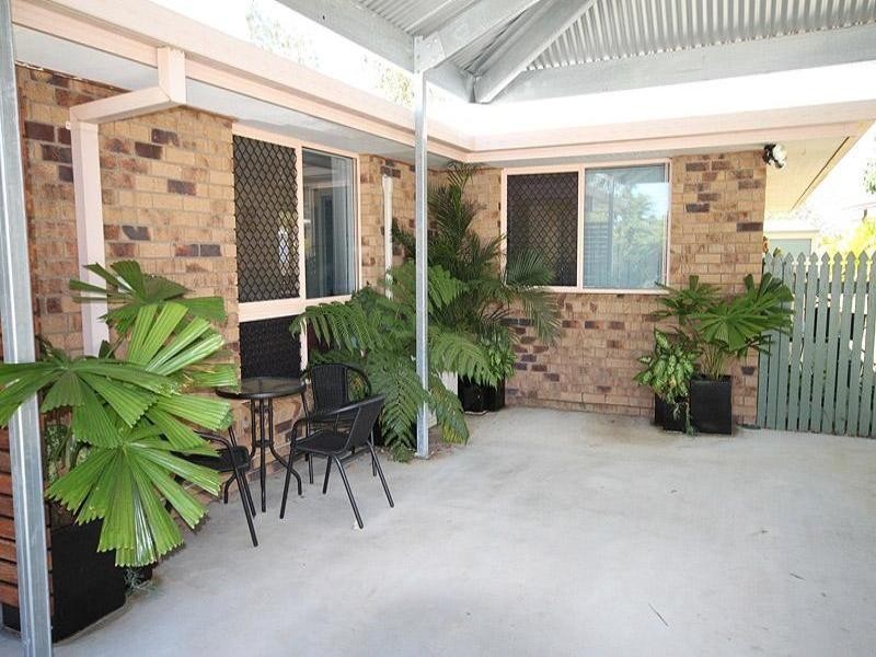 2 Charles Cresent, Gracemere QLD 4702
