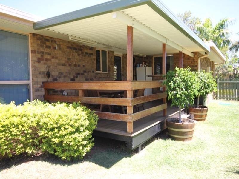 2 Charles Cresent, Gracemere QLD 4702