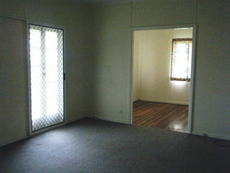 28 INGRAM Street, Park Avenue QLD 4701