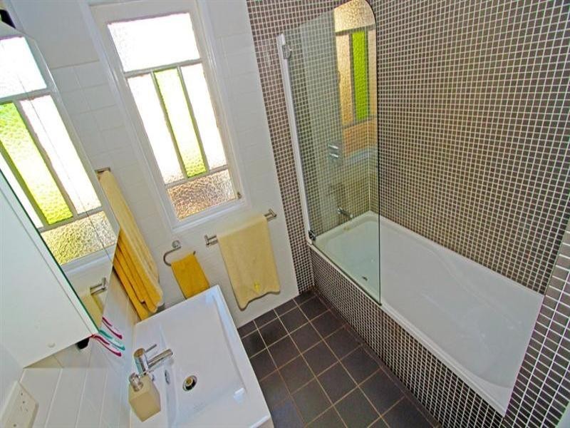 82 Agnes Street, The Range QLD 4700