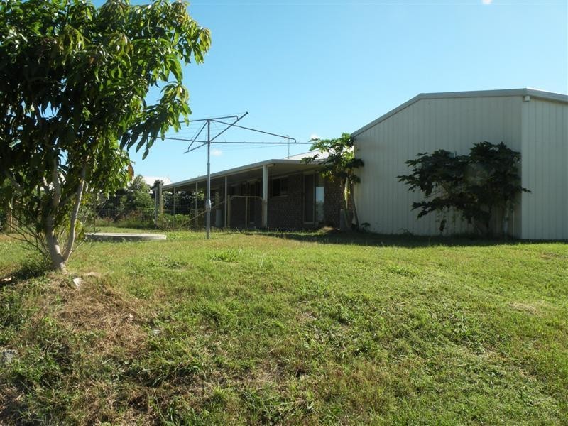 101 Emu Park Road, Nerimbera QLD 4701