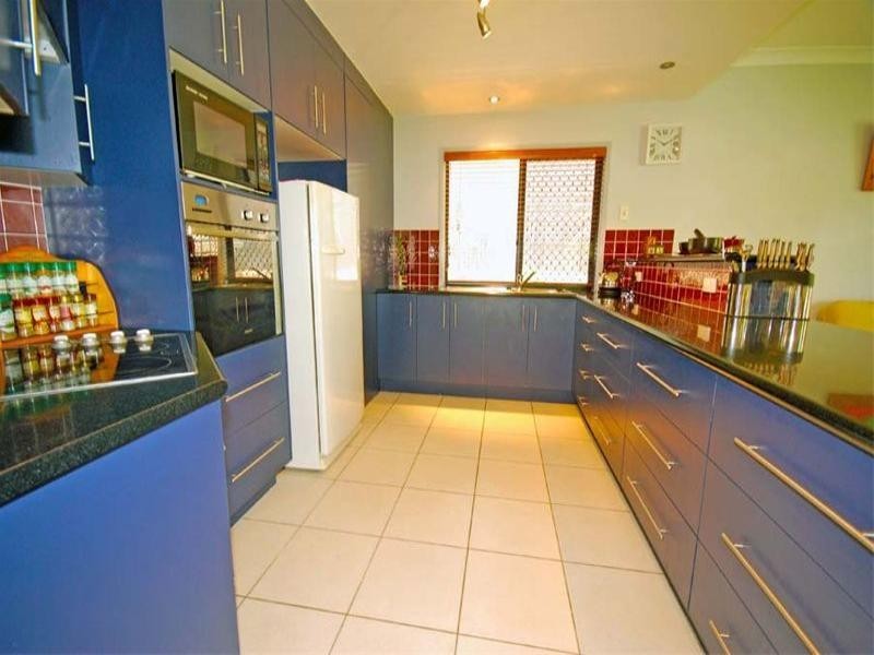 4 Greenwood Close, Frenchville QLD 4701