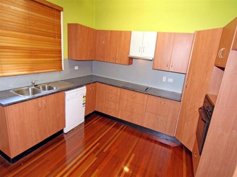 136 HOUSDEN Street, Berserker QLD 4701