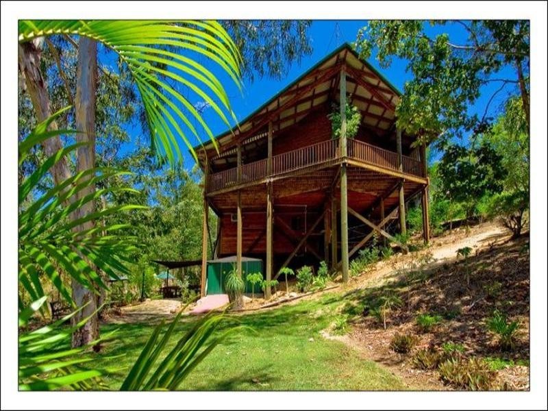 3 Bray Gray Place, Frenchville QLD 4701