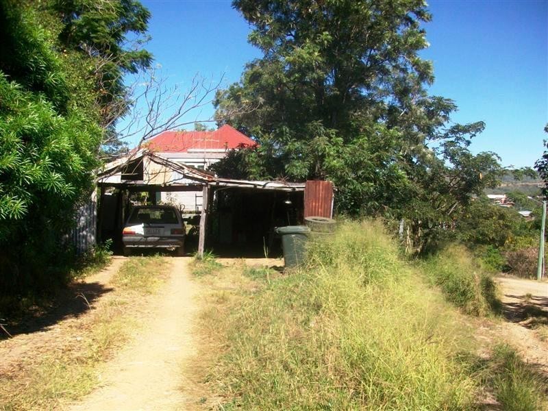 15 Ganter Street, Mount Morgan QLD 4714