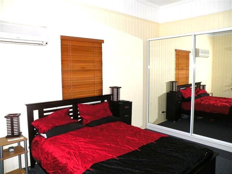 123 Spike Street, Berserker QLD 4701