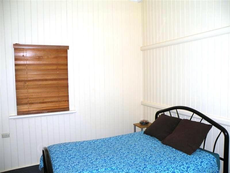 123 Spike Street, Berserker QLD 4701