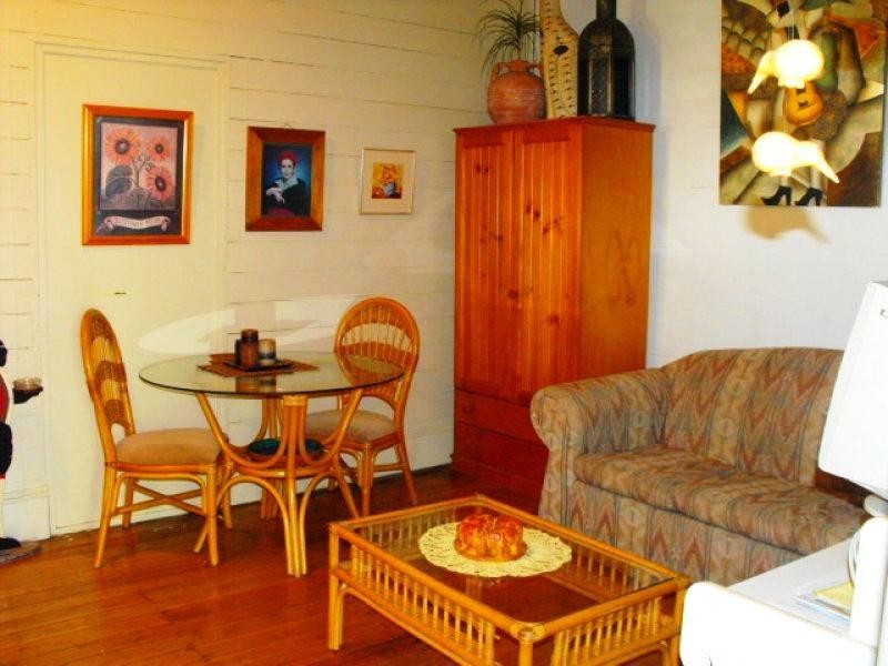 100 West Street, The Range QLD 4700