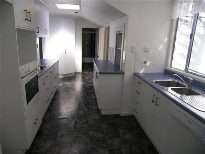 36 KELLOW Street, The Range QLD 4700