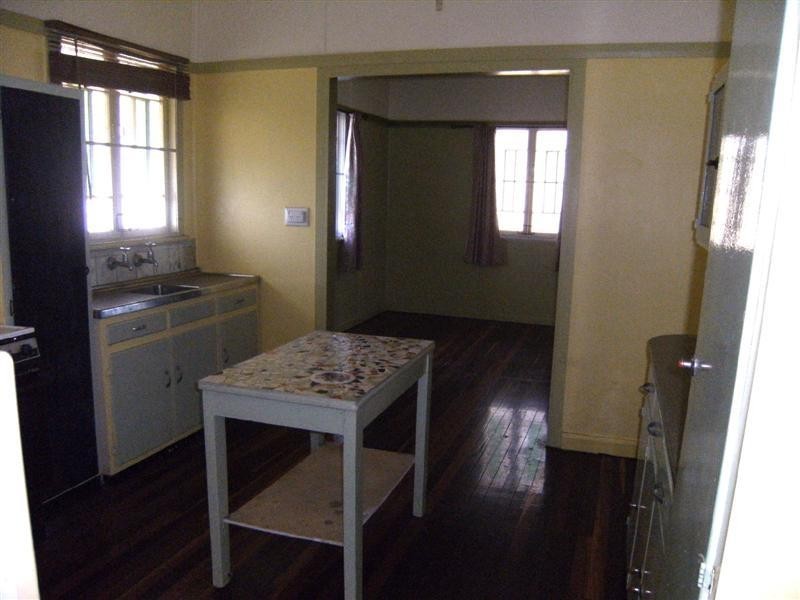 10 BOONAH Street, Wandal QLD 4700