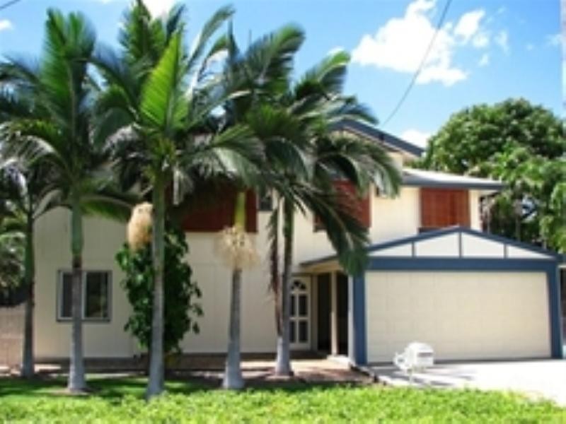 26 Medcraf Street, Park Avenue QLD 4701