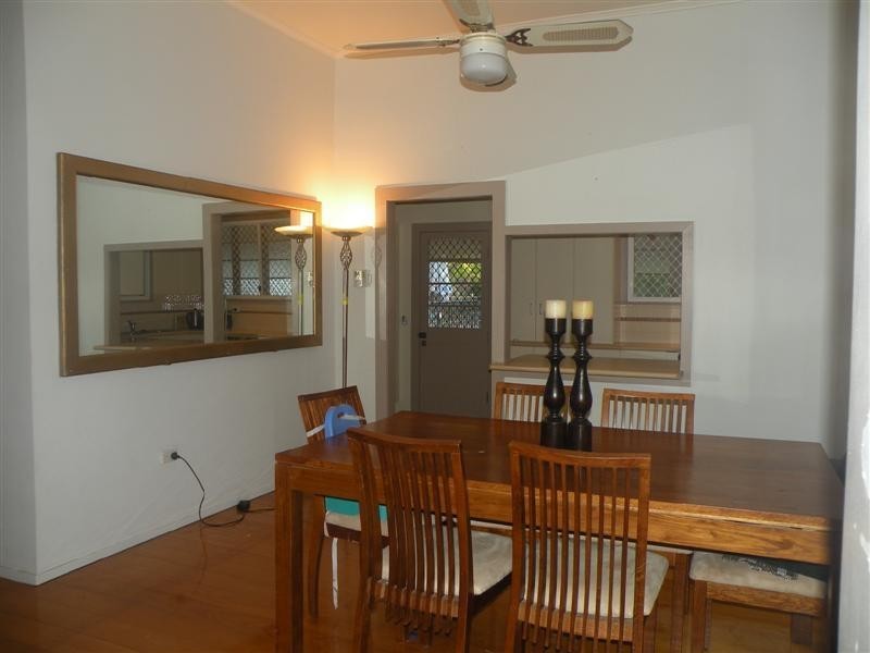 21 Woodville Street, Wandal QLD 4700