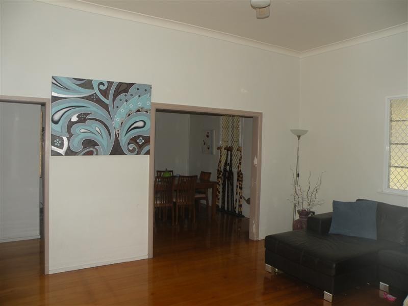 21 Woodville Street, Wandal QLD 4700
