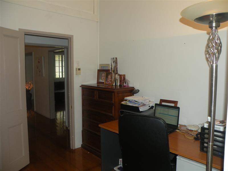 21 Woodville Street, Wandal QLD 4700
