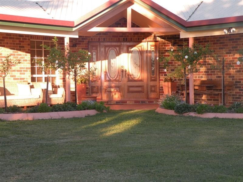 94 Constance Avenue, Rockyview QLD 4701