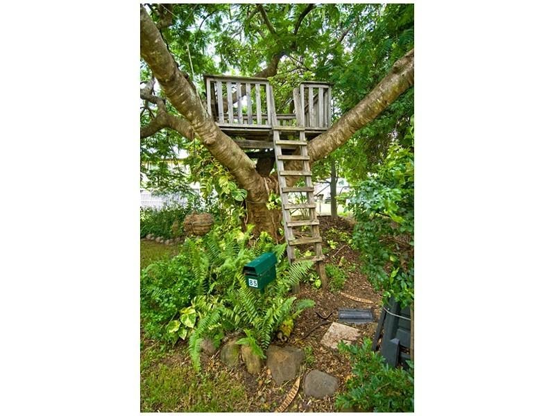 85 Thorn Street, Berserker QLD 4701