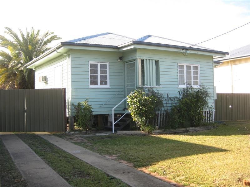 210 Dean Street, Berserker QLD 4701