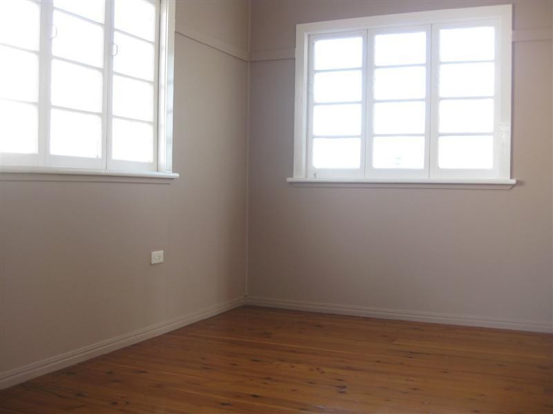 210 Dean Street, Berserker QLD 4701