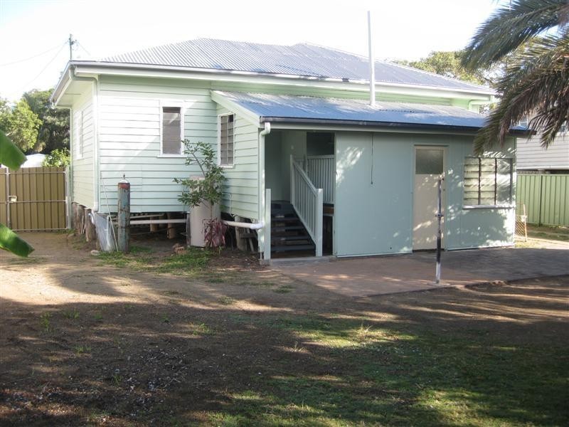 210 Dean Street, Berserker QLD 4701