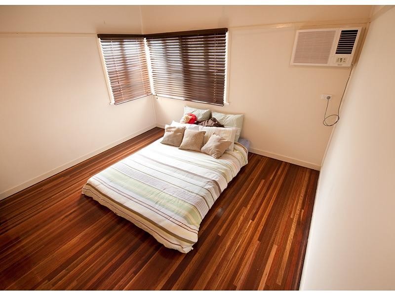 18 MACKAY Street, Lakes Creek QLD 4701