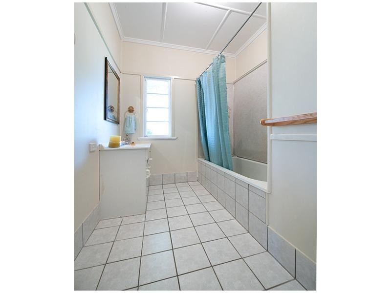 18 MACKAY Street, Lakes Creek QLD 4701