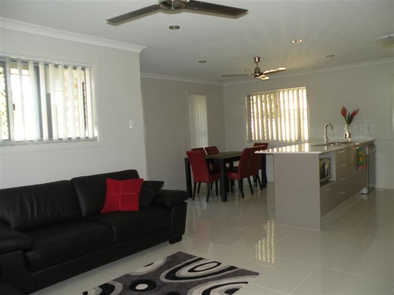 75 Bennett Street, Berserker QLD 4701