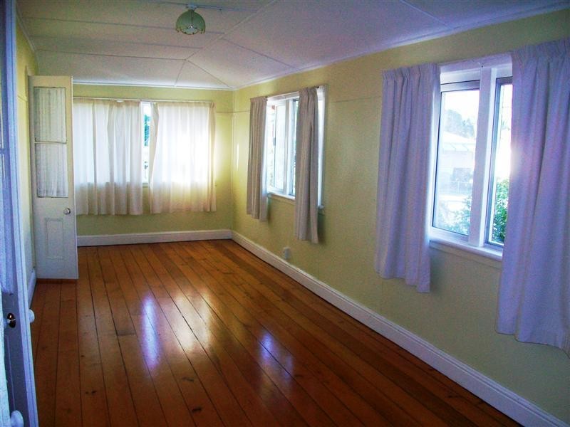 21 SPENCER Street, The Range QLD 4700