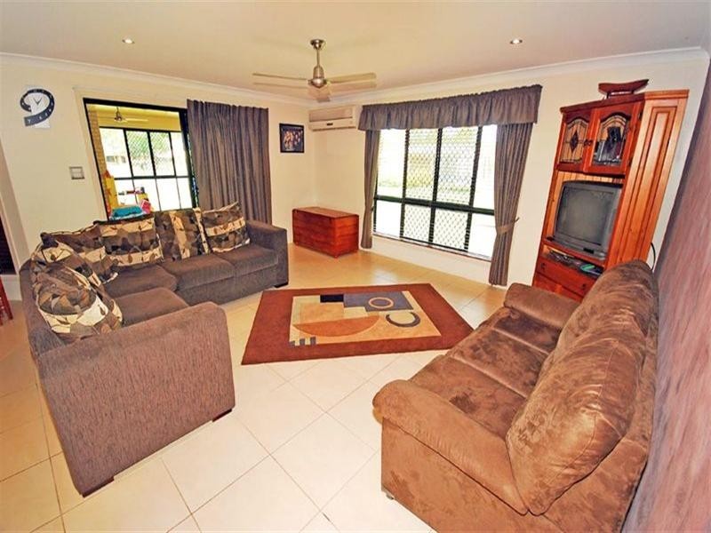 17 Goldfinch Drive, Parkhurst QLD 4702