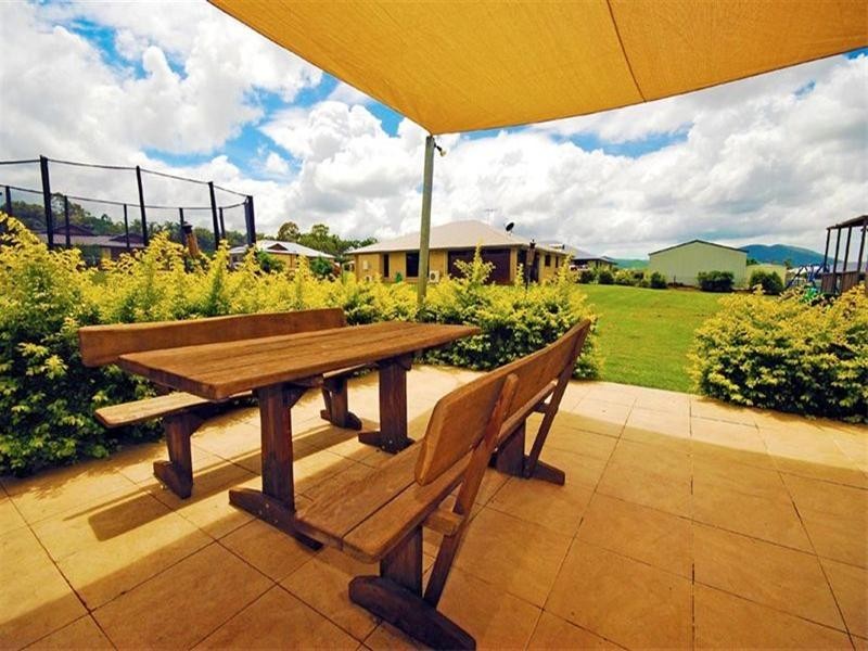 17 Goldfinch Drive, Parkhurst QLD 4702