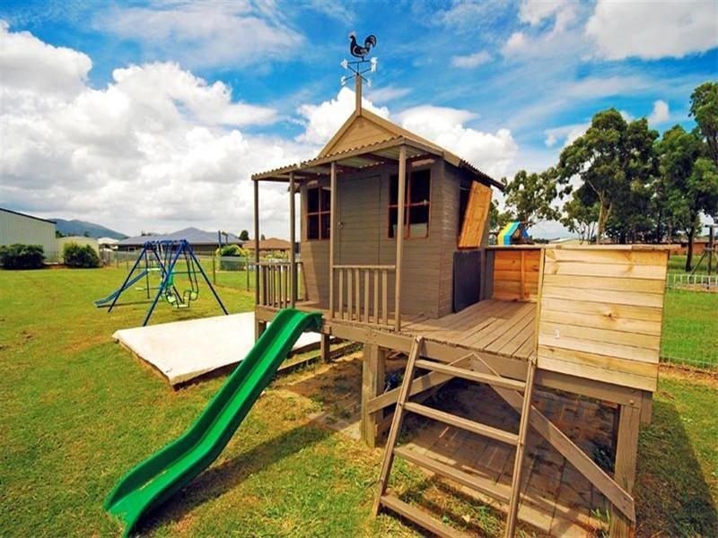 17 Goldfinch Drive, Parkhurst QLD 4702