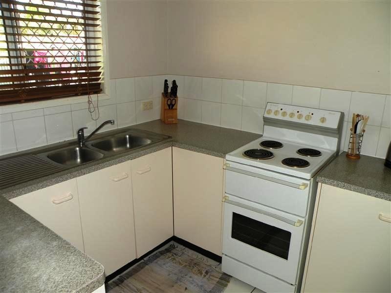 19 Hinton Street, Koongal QLD 4701