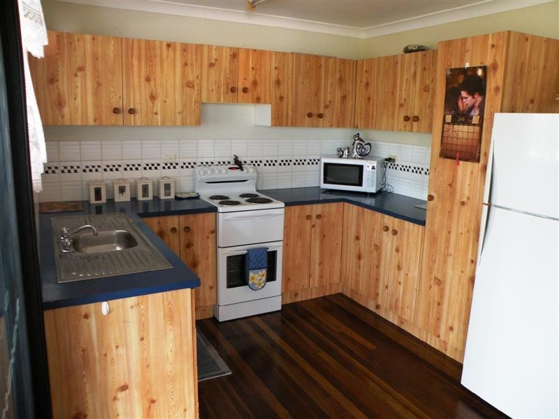 12 Thora Street, Gracemere QLD 4702