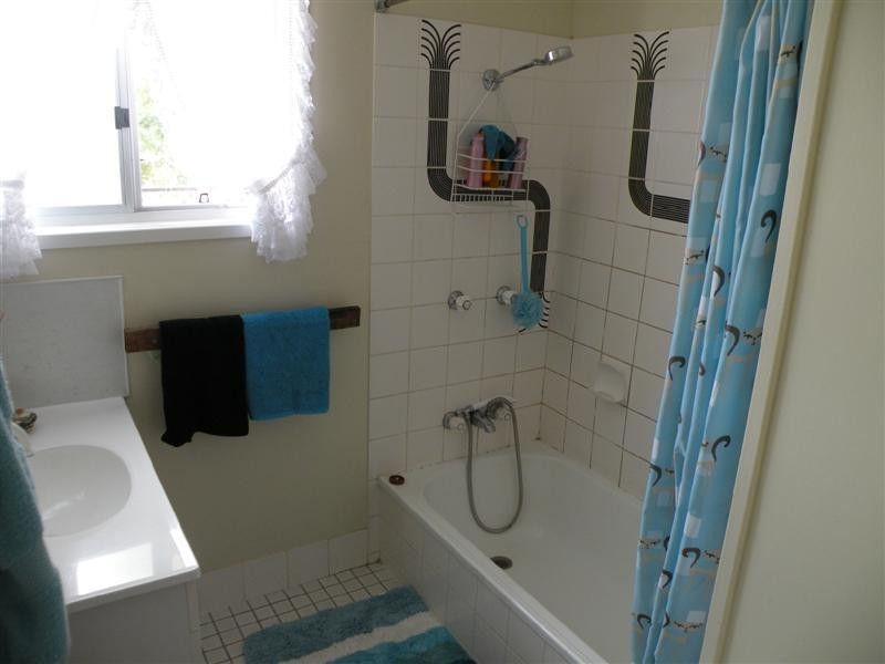 12 Thora Street, Gracemere QLD 4702