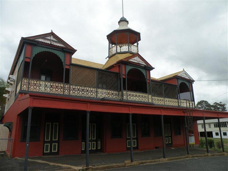 28 Morgan Street, Mount Morgan QLD 4714