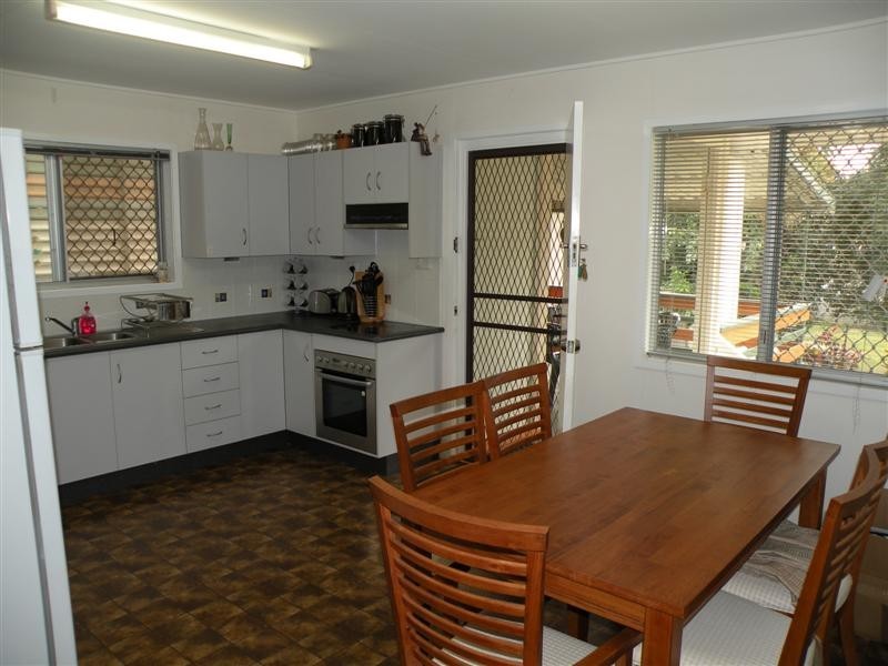 77 Thorn Street, Berserker QLD 4701