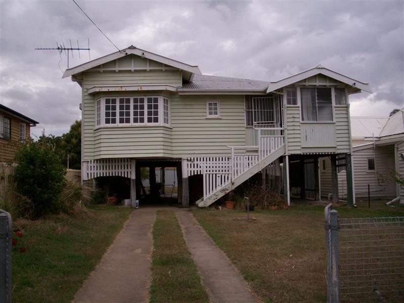 34 UPPER DAWSON Road, Allenstown QLD 4700