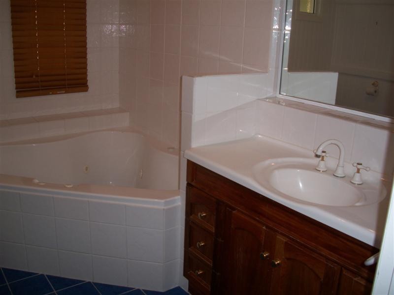 27 ETON Street, West Rockhampton QLD 4700