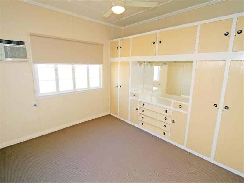 12 Tynan Street, Park Avenue QLD 4701