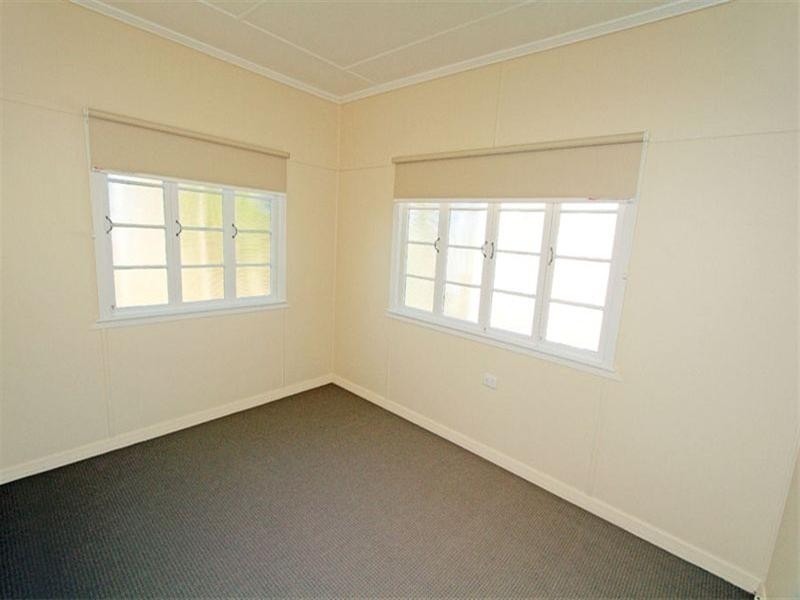 12 Tynan Street, Park Avenue QLD 4701