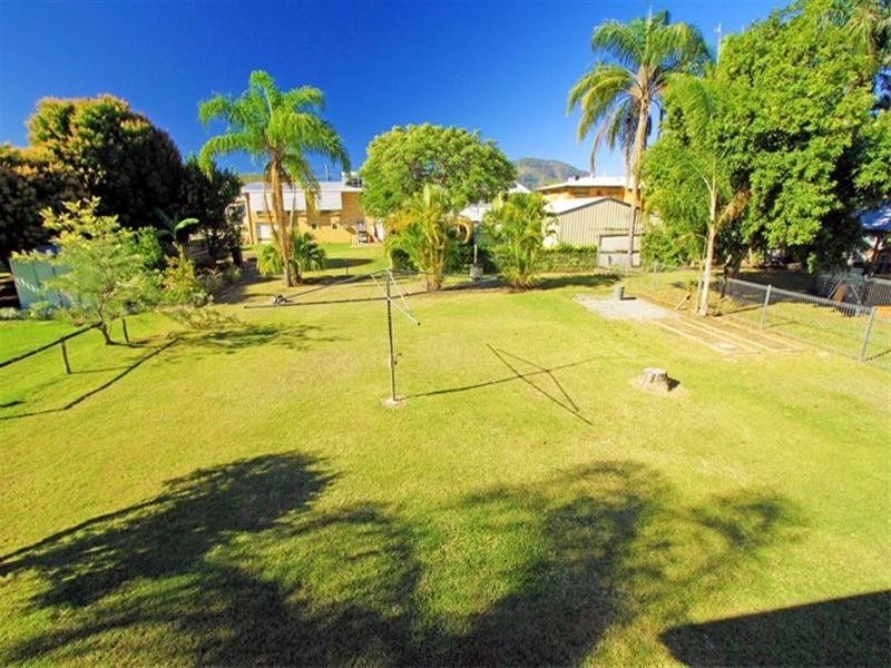 12 Tynan Street, Park Avenue QLD 4701