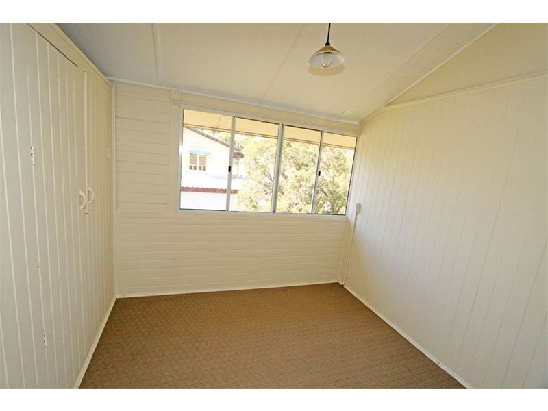 19 Main Street, Park Avenue QLD 4701