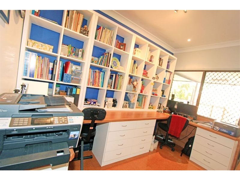 12 Davey Avenue, Frenchville QLD 4701