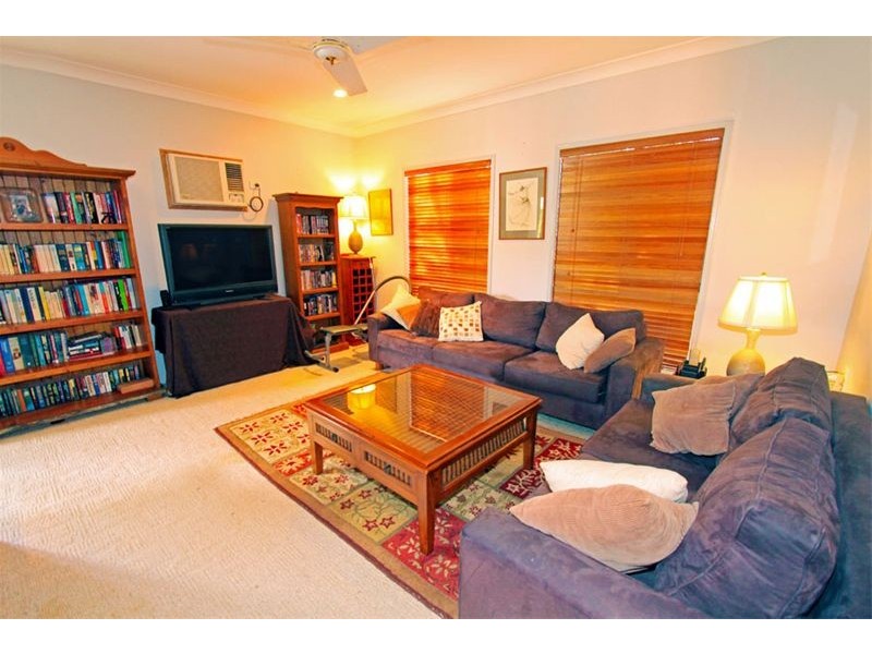 12 Davey Avenue, Frenchville QLD 4701