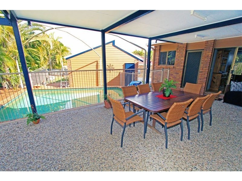 12 Davey Avenue, Frenchville QLD 4701