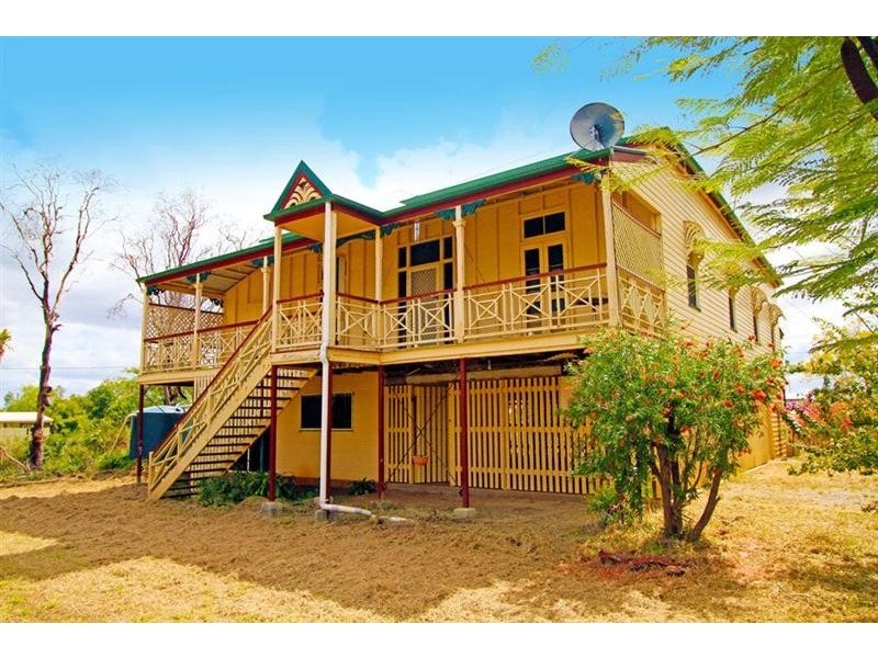 128 Lucas Street, Gracemere QLD 4702