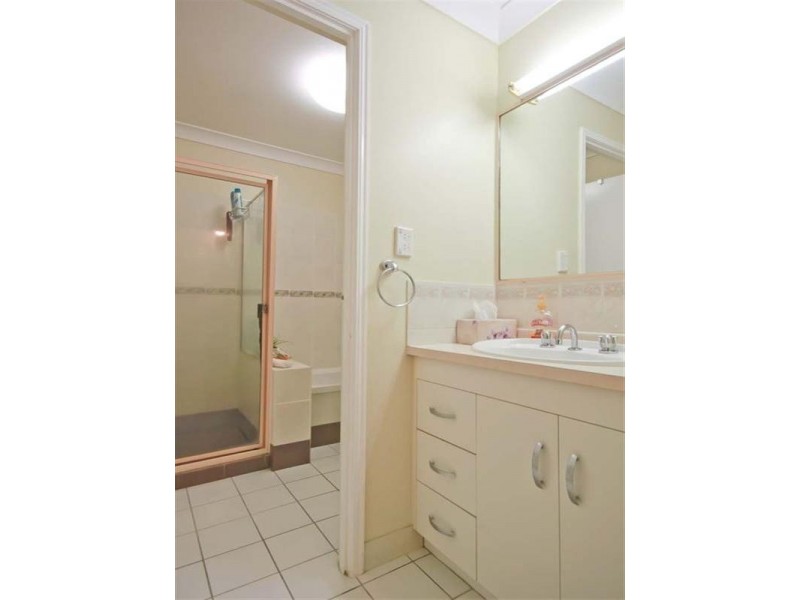 37 Klerkx Drive, Glendale QLD 4711