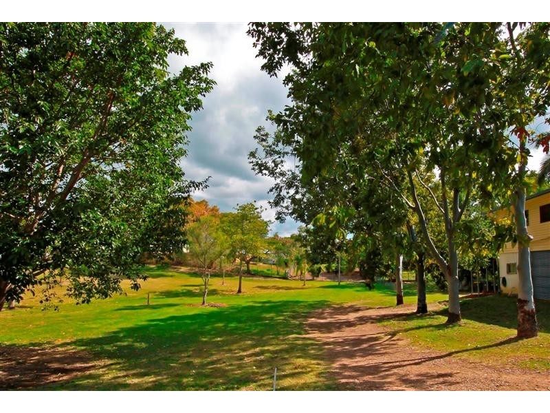 105, 107 & 109 Stack Street, Koongal QLD 4701