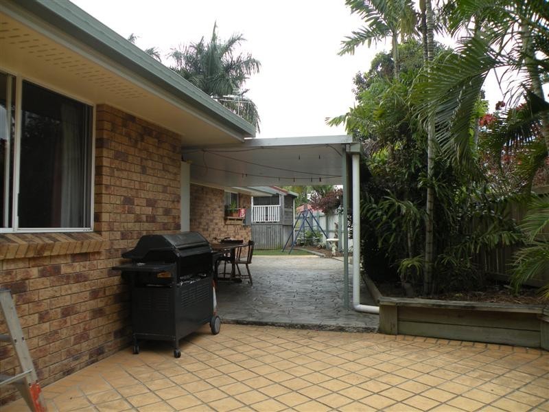 1 Brosnan Crescent, Parkhurst QLD 4702