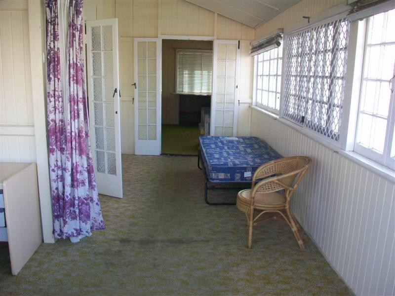 34 UPPER DAWSON Road, The Range QLD 4700