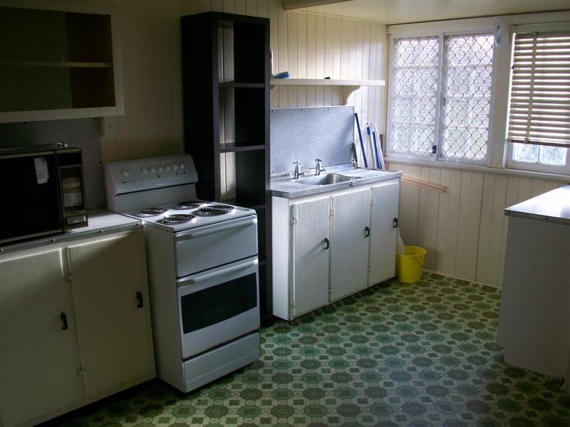 34 UPPER DAWSON Road, The Range QLD 4700
